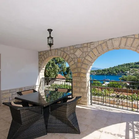 Apartment Jakov